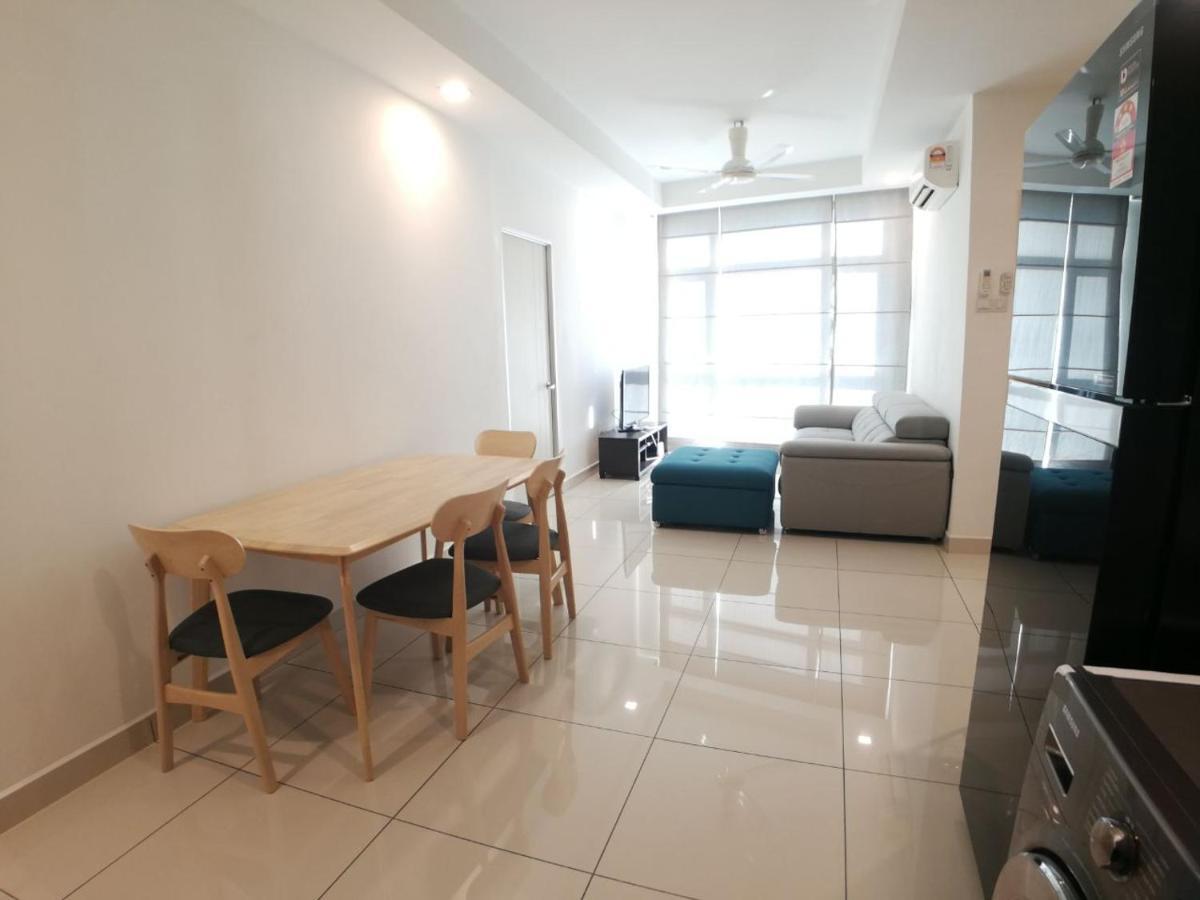 Central Residence Homestay2 @ Sungai Besi, Kuala Lumpur Buitenkant foto